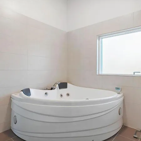 Holiday home Tv1475-albaek-geminivej-15-÷-nogleboks *